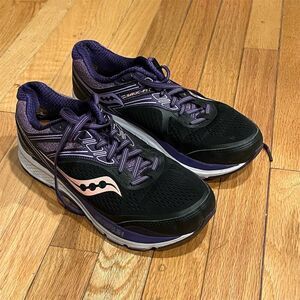 Saucony Women's Echelon 7 Running Shoes Black Size 9.5 Athletic Sneaker